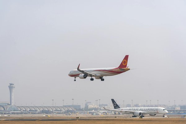 Explore Premier UK Cruises with Captivating Onboard Lectures on British Royalty